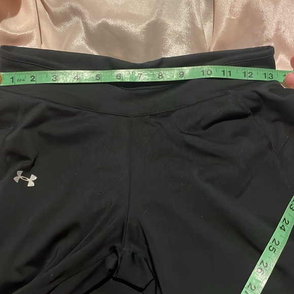 Under armor, yoga pants - Picture 5 of 6